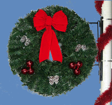 Load image into Gallery viewer, 3&#39; Natural Garland Wreath - Pole Mount Decoration